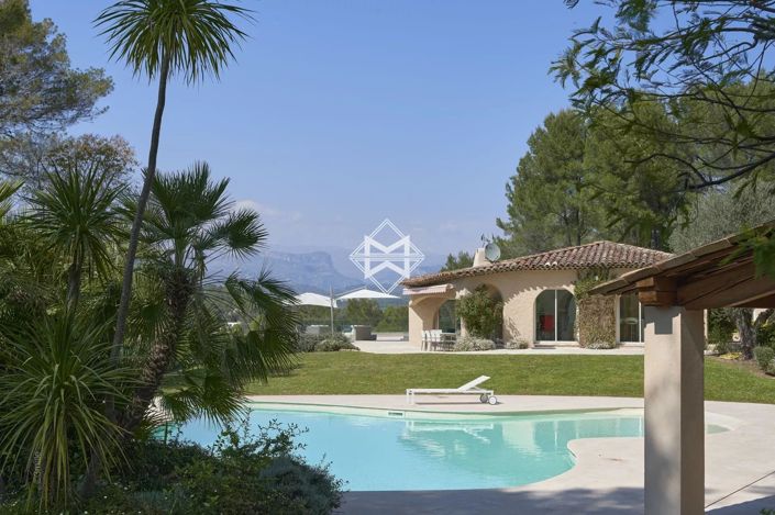 Image No.2-7 Bed House for sale