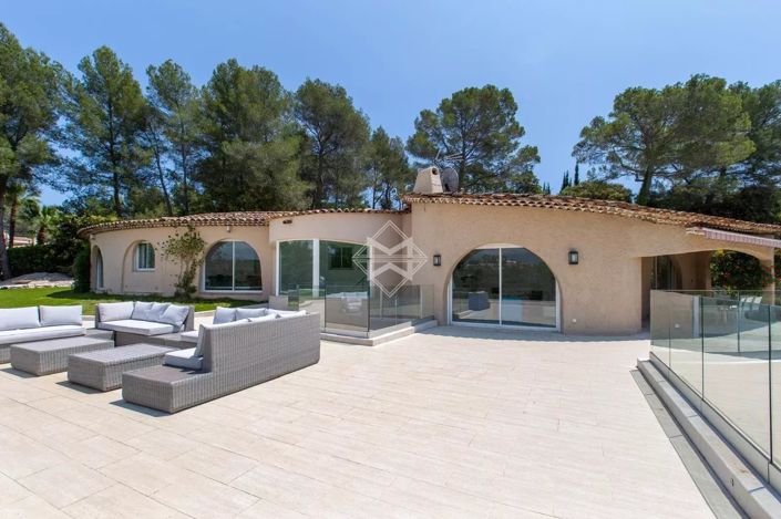 Image No.21-7 Bed House for sale