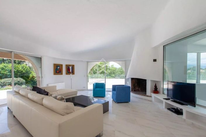 Image No.23-7 Bed House for sale