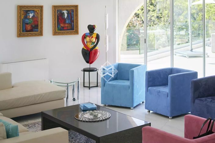 Image No.7-7 Bed House for sale