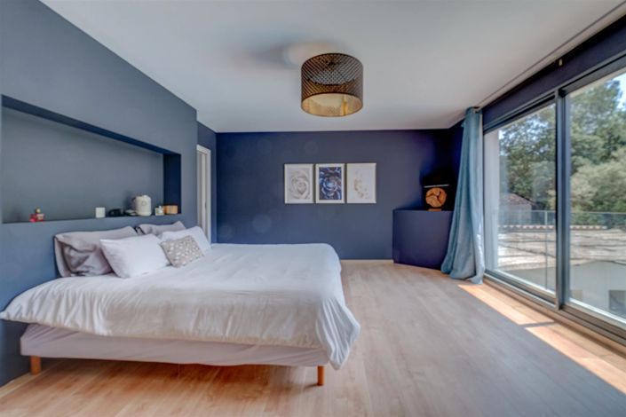 Image No.17-4 Bed House for sale