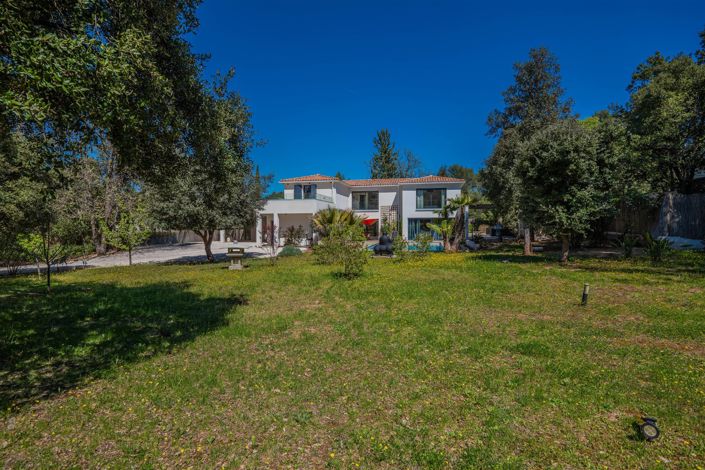 Image No.26-7 Bed House for sale