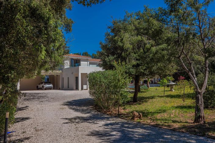 Image No.29-7 Bed House for sale