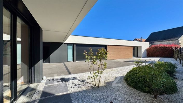 Image No.10-4 Bed House for sale