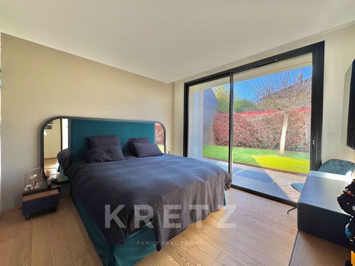 Image No.7-4 Bed House for sale