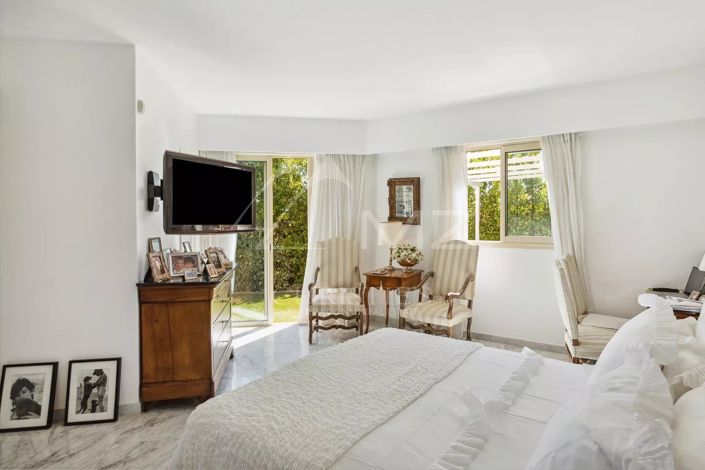 Image No.5-4 Bed House for sale