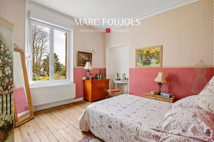 Image No.12-6 Bed House for sale