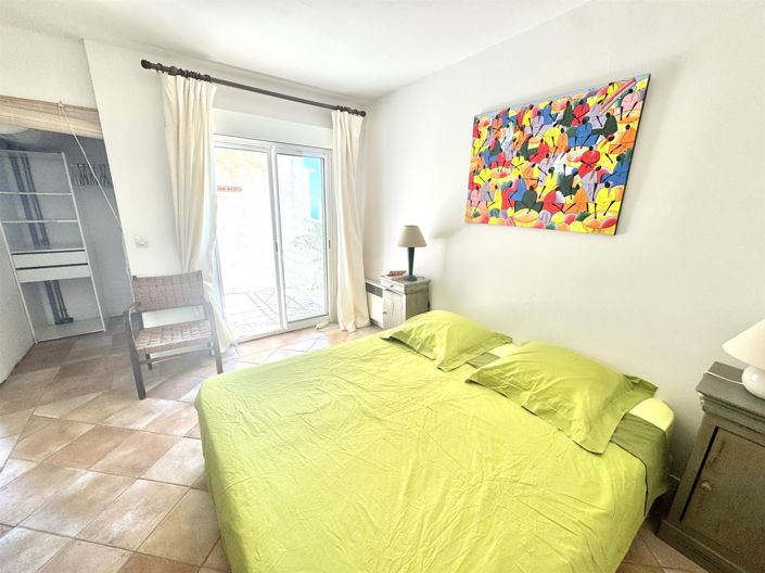 Image No.12-4 Bed House for sale