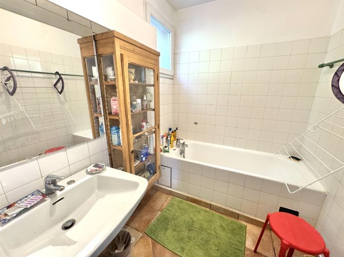 Image No.15-4 Bed House for sale