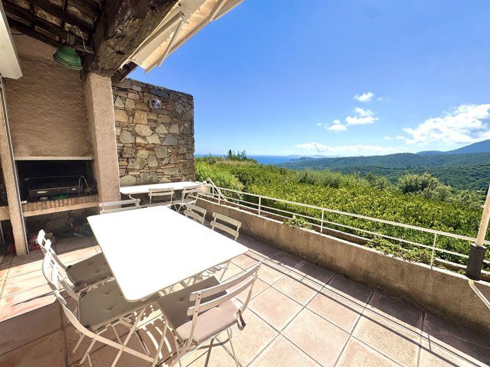 Image No.5-4 Bed House for sale