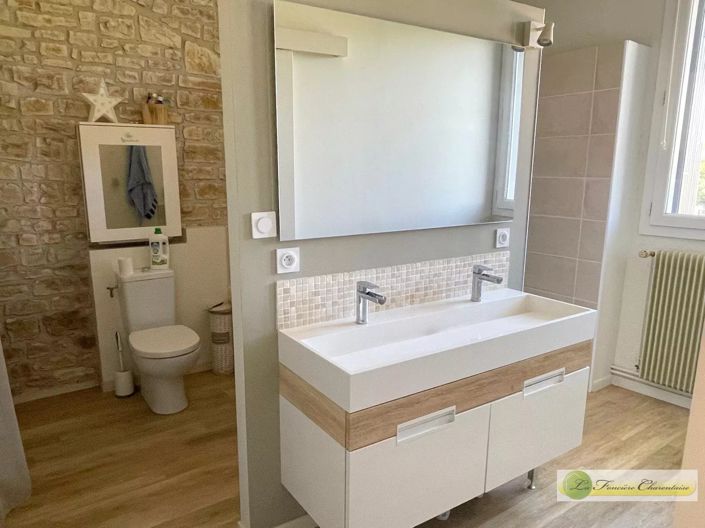 Image No.10-4 Bed House for sale