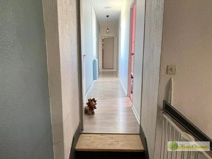 Image No.13-4 Bed House for sale