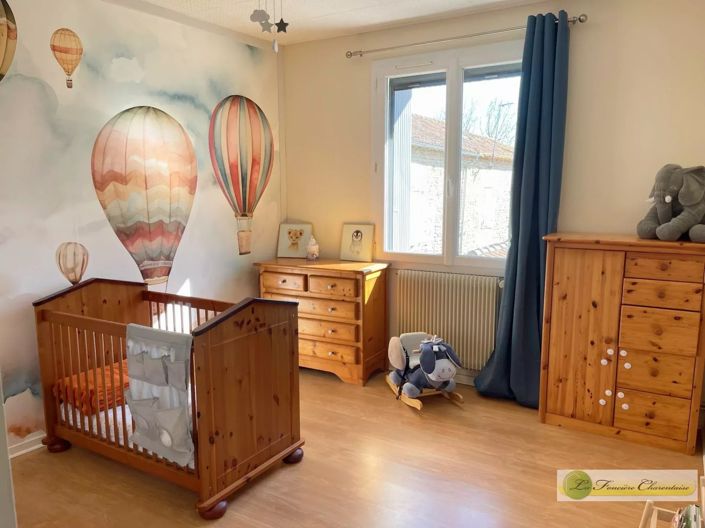 Image No.17-4 Bed House for sale