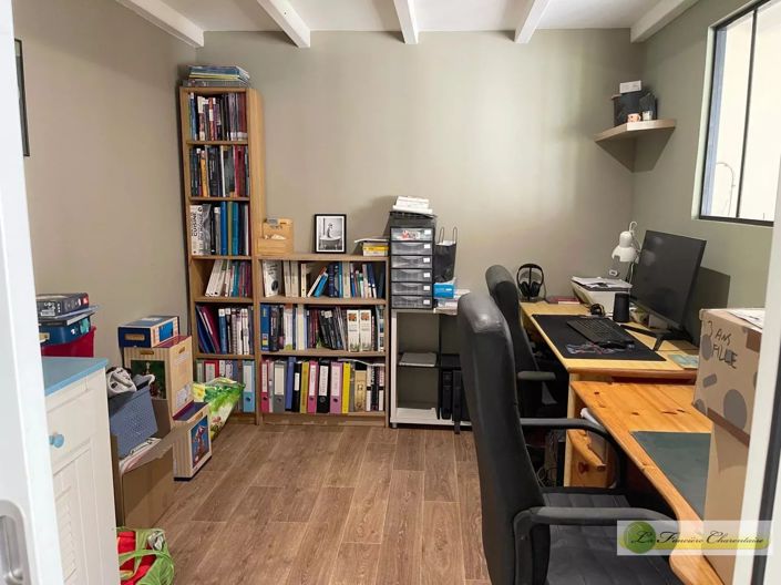 Image No.5-4 Bed House for sale