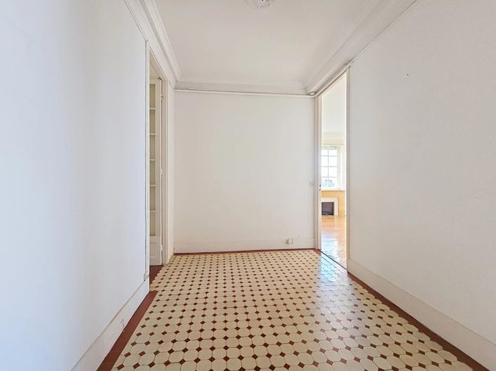 Image No.14-3 Bed Apartment for sale