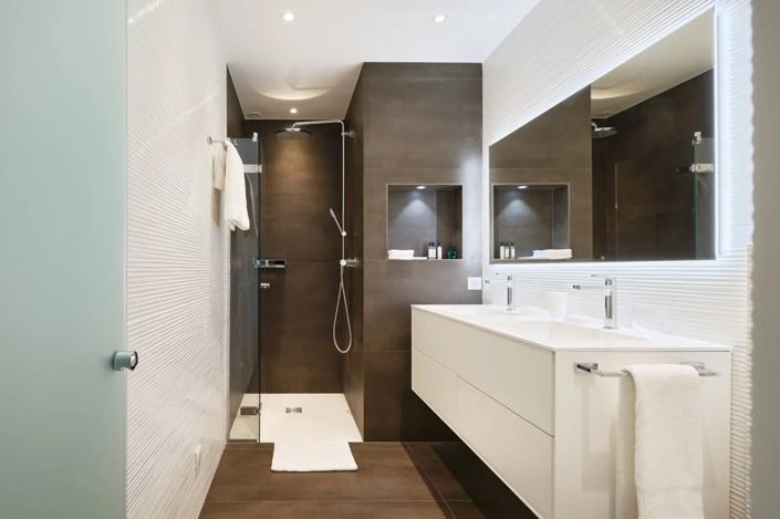 Image No.14-13 Bed House for sale