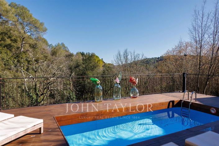 Image No.20-8 Bed House for sale