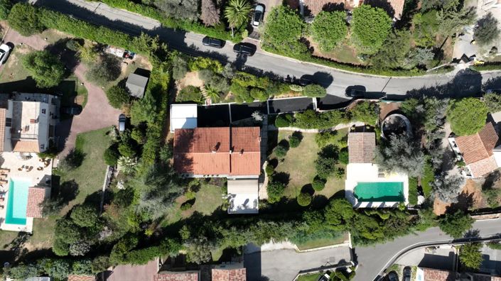 Image No.12-5 Bed House for sale