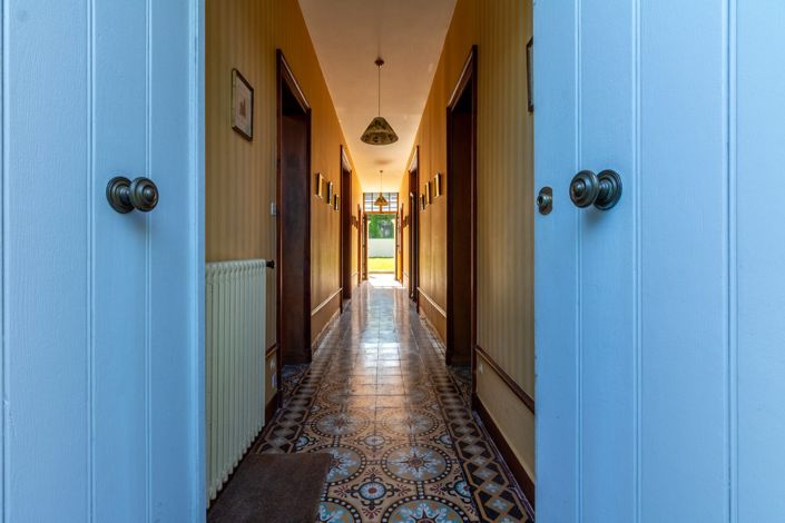 Image No.4-5 Bed House for sale