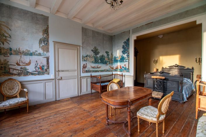 Image No.6-5 Bed House for sale