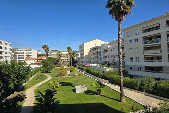 Image No.5-Appartement de 2 chambres à vendre à Cannes