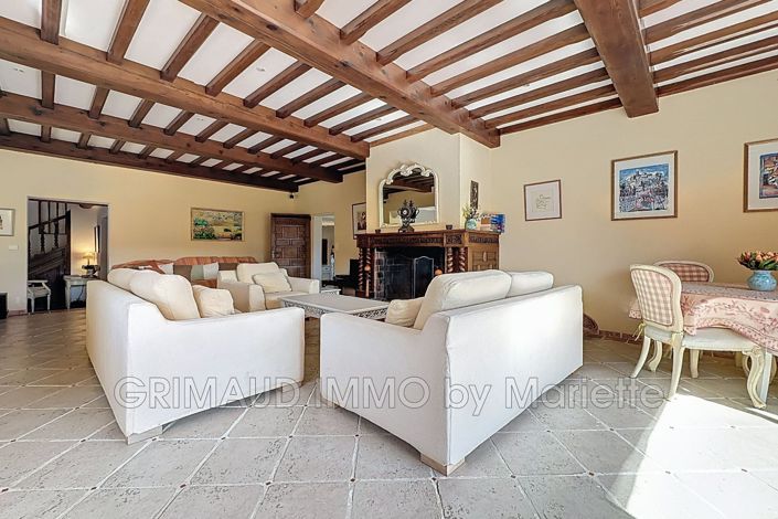 Image No.15-7 Bed House for sale