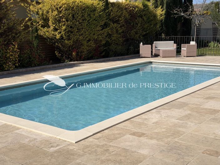 Image No.2-4 Bed House for sale