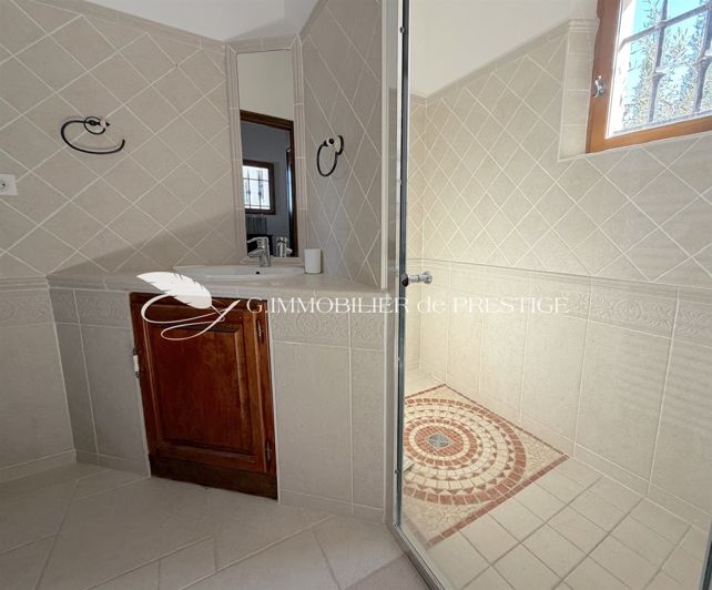 Image No.21-4 Bed House for sale
