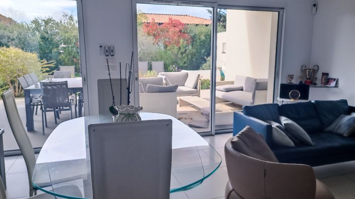 Image No.5-5 Bed House for sale