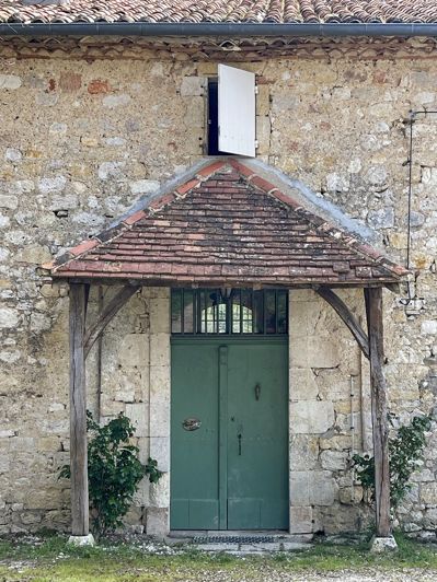 Image No.4-8 Bed Property for sale