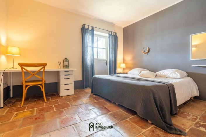 Image No.22-10 Bed House for sale