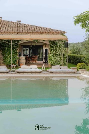 Image No.6-10 Bed House for sale