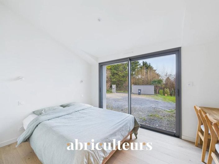 Image No.11-5 Bed House for sale