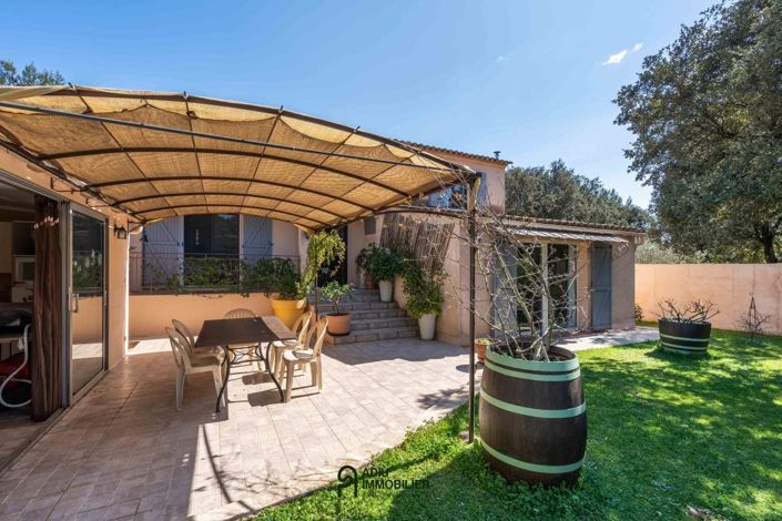Image No.19-3 Bed House for sale
