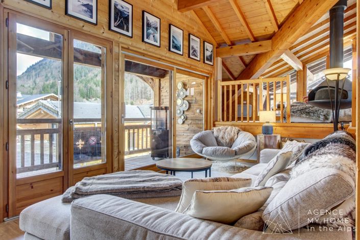 Image No.16-7 Bed House for sale