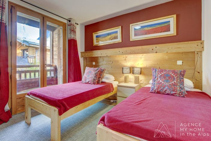 Image No.27-7 Bed House for sale