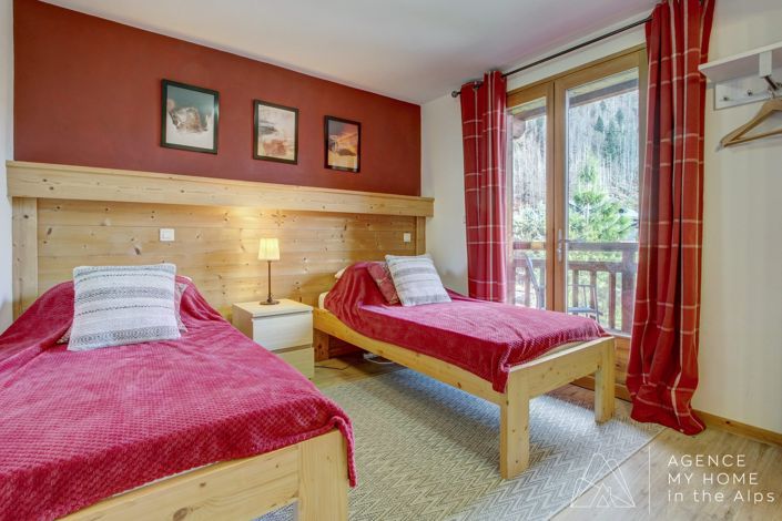 Image No.28-7 Bed House for sale