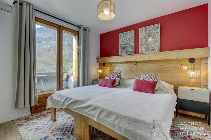 Image No.30-7 Bed House for sale