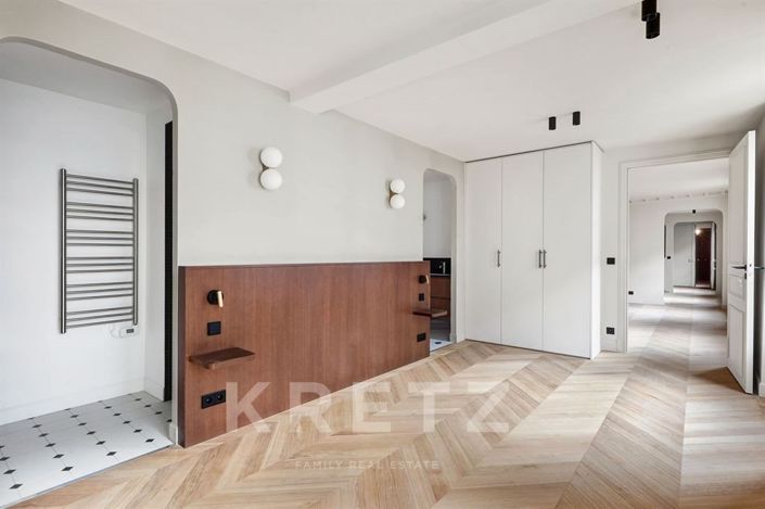 Image No.11-3 Bed Apartment for sale