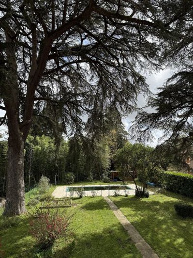 Image No.4-7 Bed House for sale