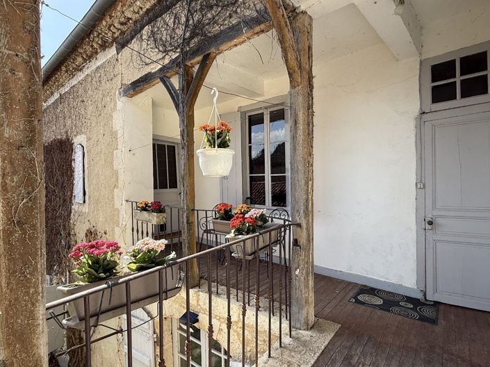 Image No.11-6 Bed House for sale