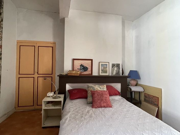 Image No.16-6 Bed House for sale