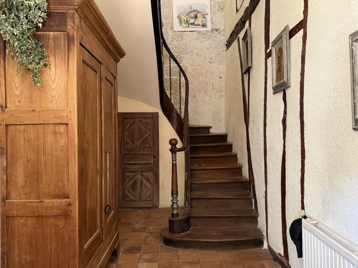 Image No.4-6 Bed House for sale