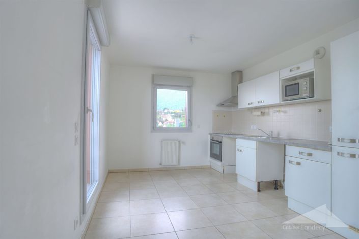 Image No.3-Appartement de 3 chambres à vendre à Gex