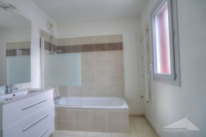 Image No.7-Appartement de 3 chambres à vendre à Gex