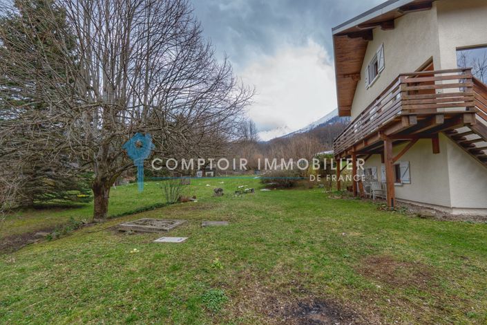 Image No.20-3 Bed House for sale