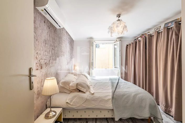 Image No.5-2 Bed House for sale