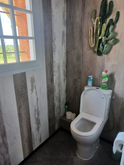 Image No.10-3 Bed House for sale