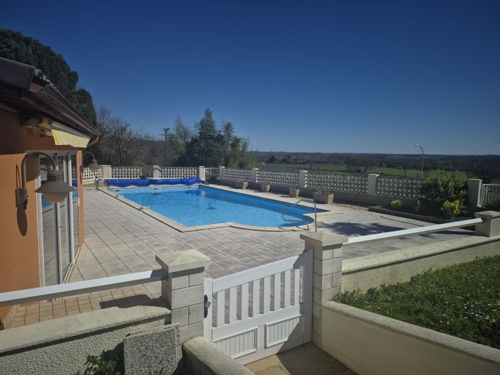 Image No.14-3 Bed House for sale