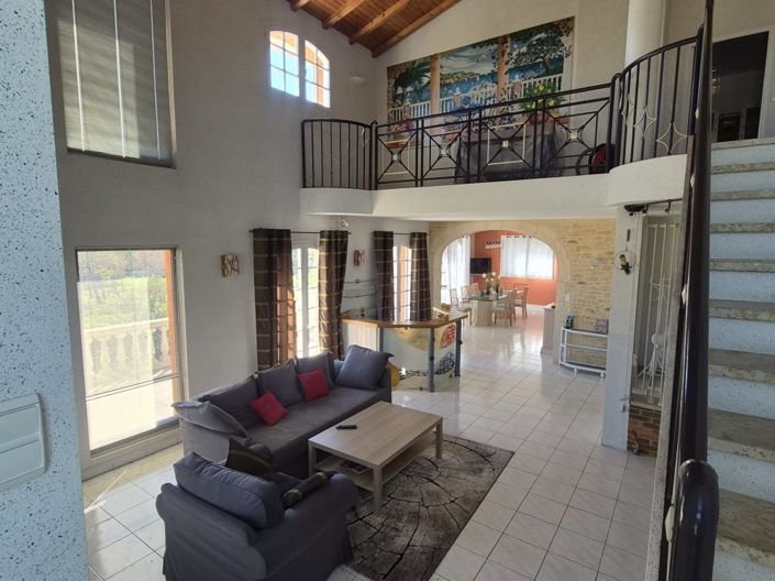 Image No.18-3 Bed House for sale